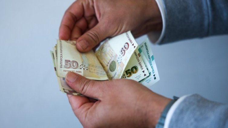 Бюджетна комисия реши: Вдигат тройно таксите за хазарт