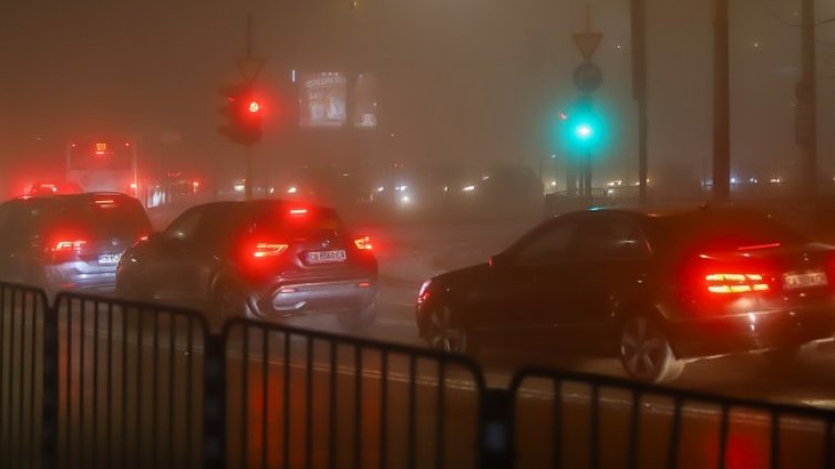 Транспортът в София в новогодишната нощ - трамваи, метро, автобуси   