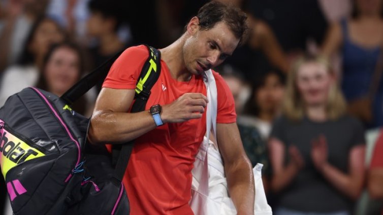 Бебето на Рафа Надал не се разделя с тенис ракетата си