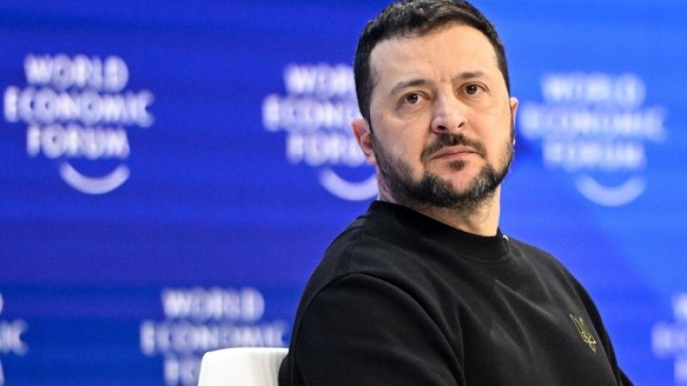 Зеленски: Украинците да вземат инициативата във войната в свои ръце