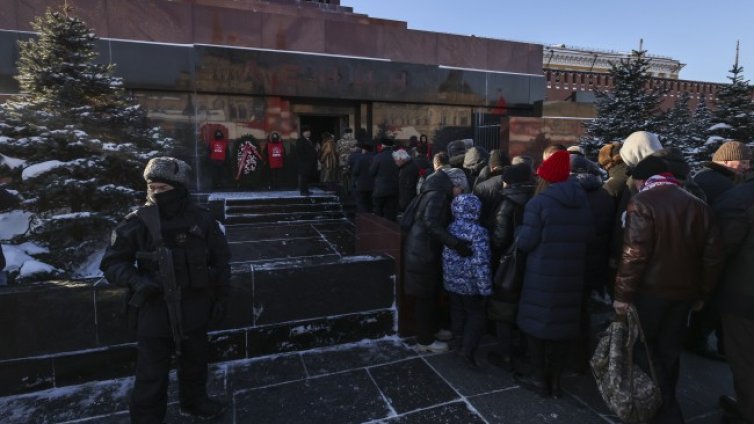 Руснаците са готови Ленин най-накрая да бъде погребан 