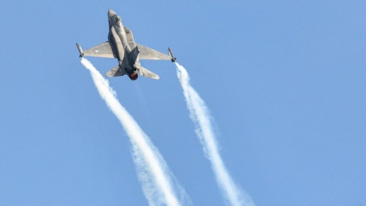 Американски F-16 се разби край бреговете на Южна Корея