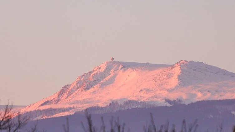 Слънчево време и температури до 12&deg; ни очакват днес 