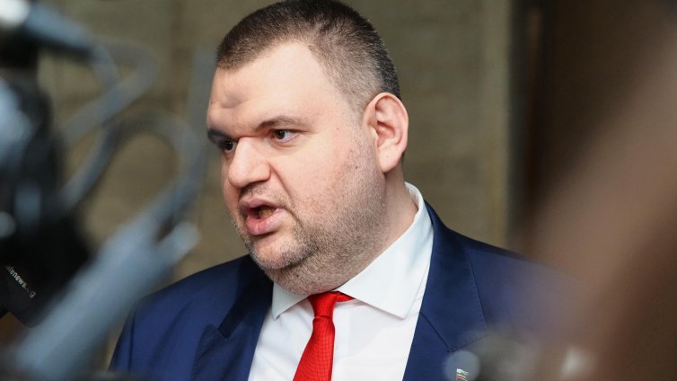 Пеевски не вижда смисъл от проруските партии в НС, излишни са