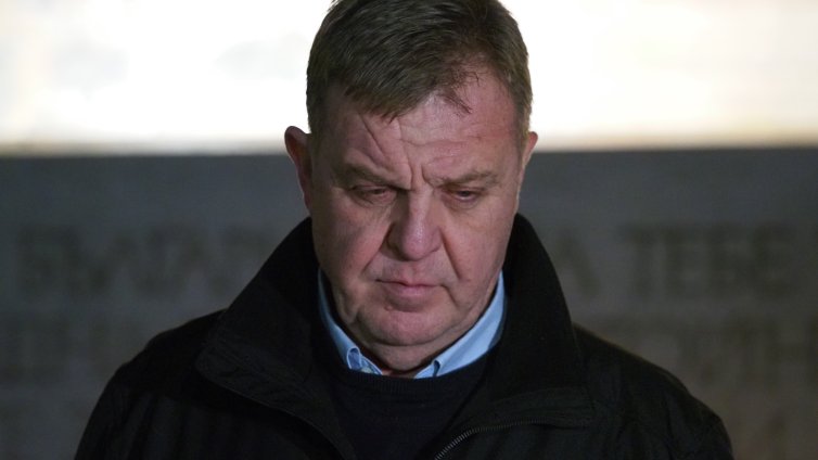 Каракачанов за конфликта с Близкия изток: Ситуацията е тревожна