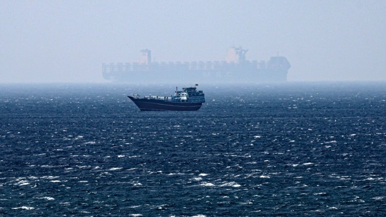 САЩ налагат блокада в Ормузкия регион: Удължава ли се петролният шок и войната? 