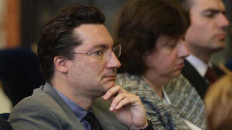 Крум Зарков: Готви се щурм срещу еврото