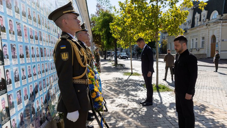 Финландският президент е в Киев, обсъжда със Зеленски сигурността на Украйна