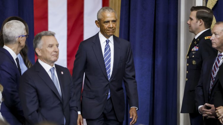 Обама с критика към Тръмп и Белия дом: Всички американци са изложени на риск