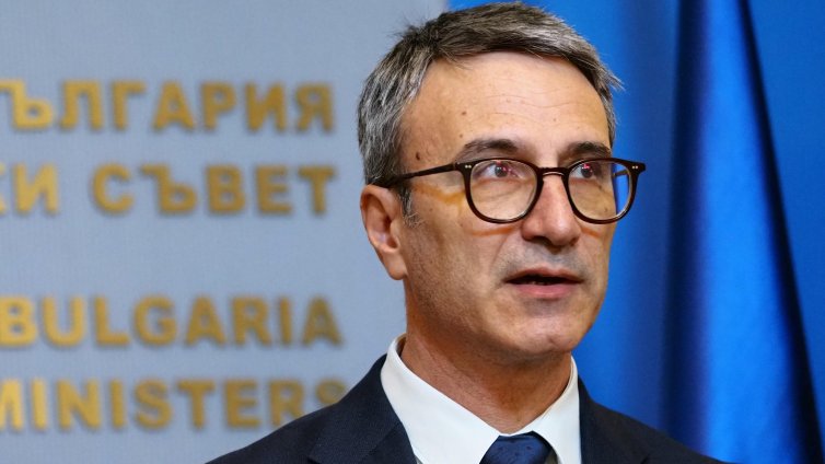 Трайков е против таван на цените на горивата