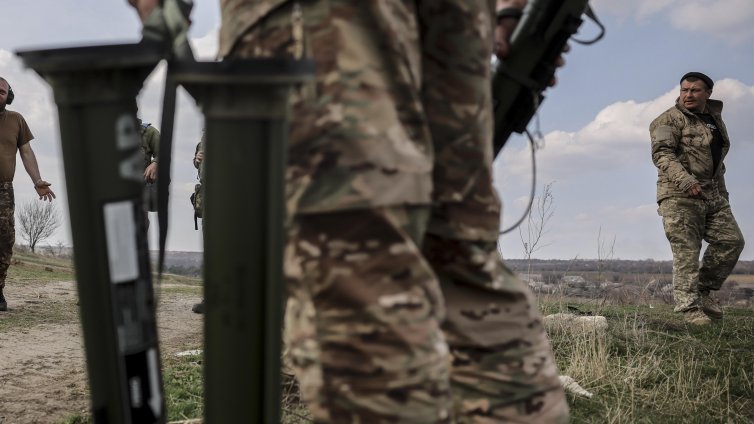Зеленски: Китайски войници са заловени в бой с украинските сили 