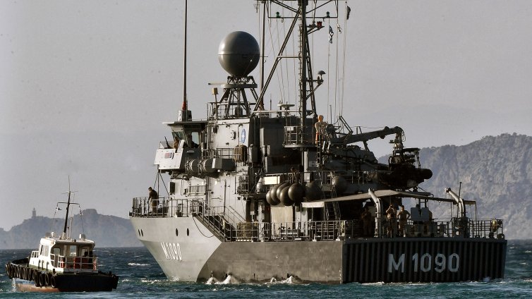 Задържан е азербайджанец, шпионирал база на ВМС на остров Крит