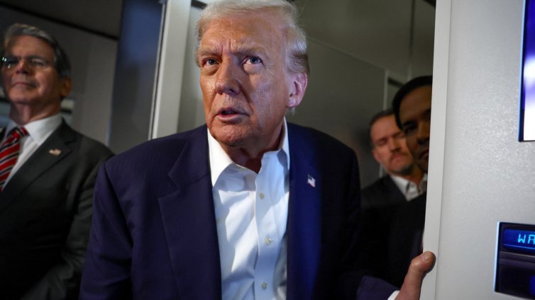 След разговор със Си Тръмп се готви за посещение в Китай през април