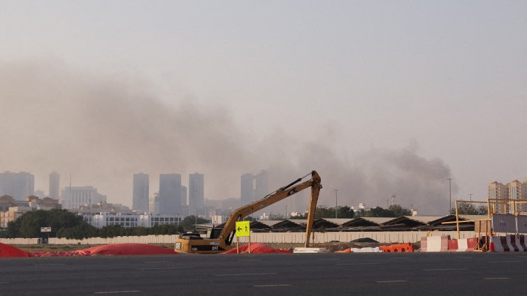 Силни експлозии бяха чути в Доха, Дубай и Абу Даби