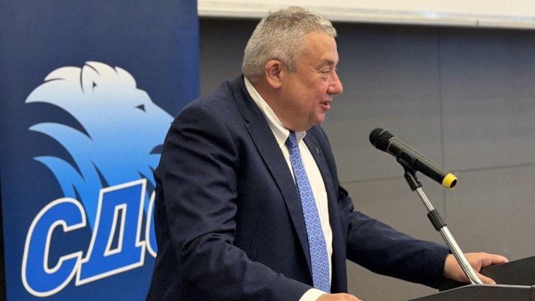 Илия Лазаров: Твърденията за Пеевски и Атанасова са активно мероприятие