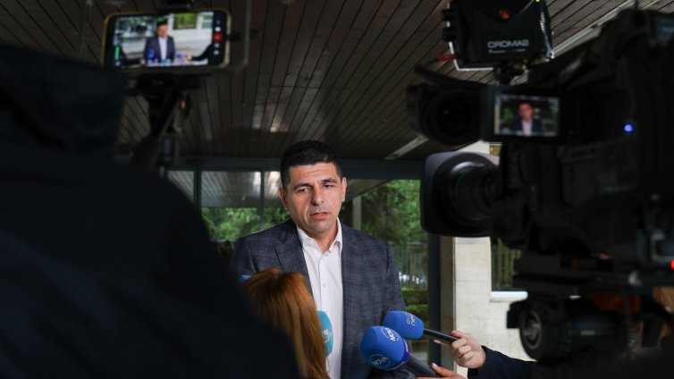 Мирчев за плана "Барбароса": На Борисов му трябва един Десант в Нормандия