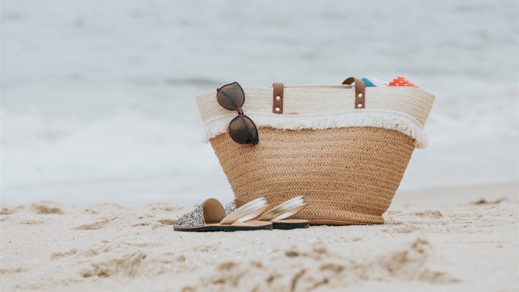 Плажни чанти - задължителният моден аксесоар за перфектната почивка