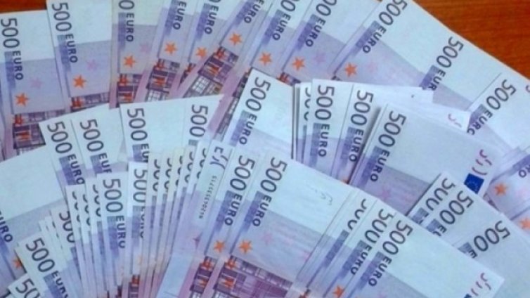 В ЕС готвят закони, които да ограничават операциите в брой до 10 000&euro;
