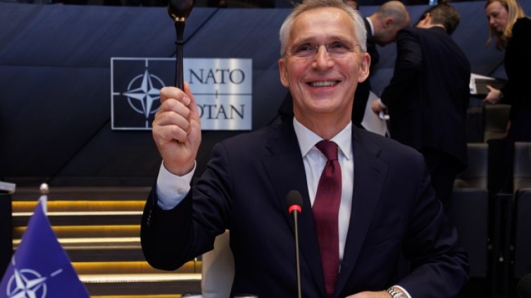 НАТО не е и няма да бъде част от войната в Украйна