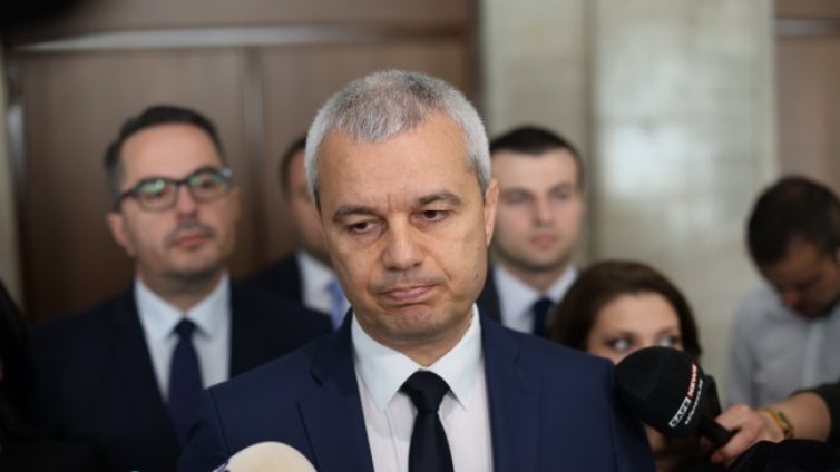 &ldquo;Възраждане&rdquo; доволни от отстраняването на Желязков