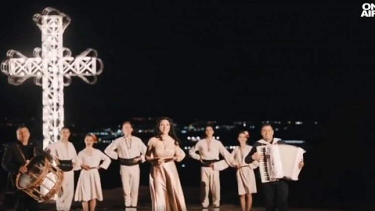 Дует 7/8 със специална песен за празниците