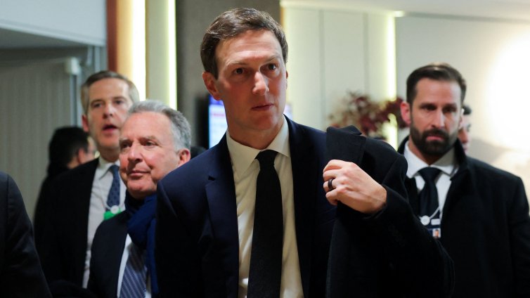 Принцът на Белия дом, тихият съпруг, зетят: Руски и ирански агенти имат прякор за Кушнер