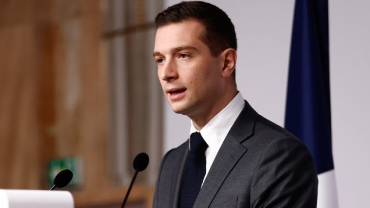 Прогнозират 37% за "Национален сбор" на предсрочния вот във Франция