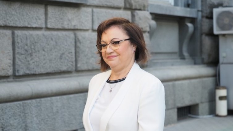 Нинова: Към момента аз съм председател на БСП, влизаме в сериозна съдебна сага