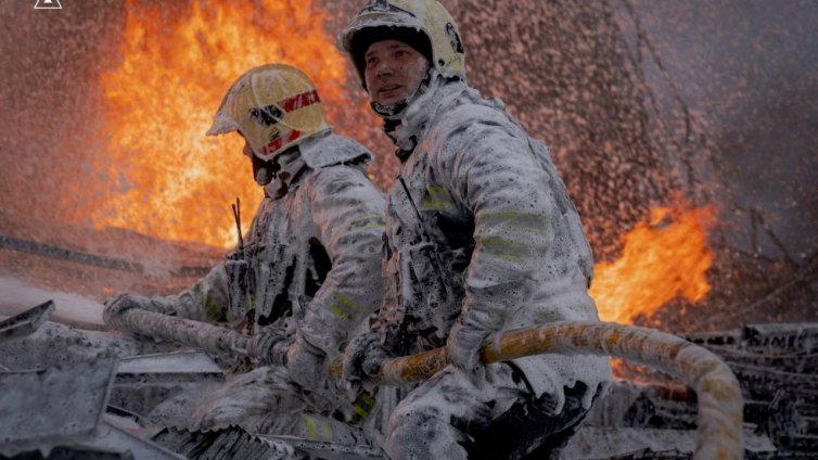 Украйна продава гигантски завод за торове за 100 млн. долара