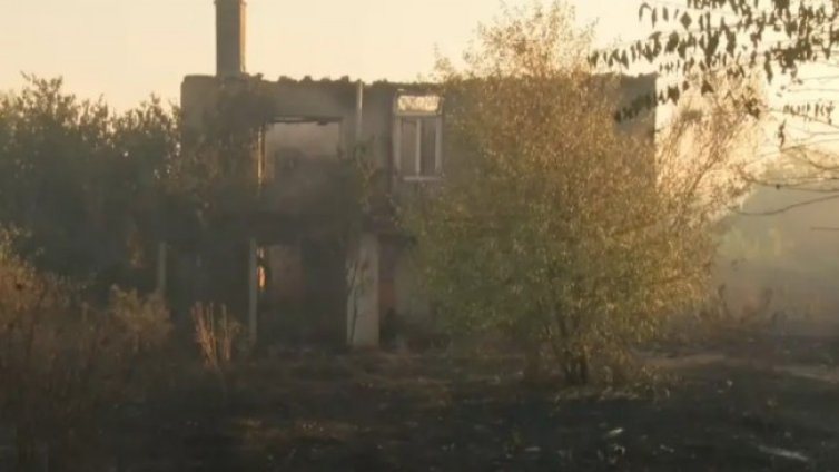 35 къщи са изгорели в село Воден, пожарът е локализиран