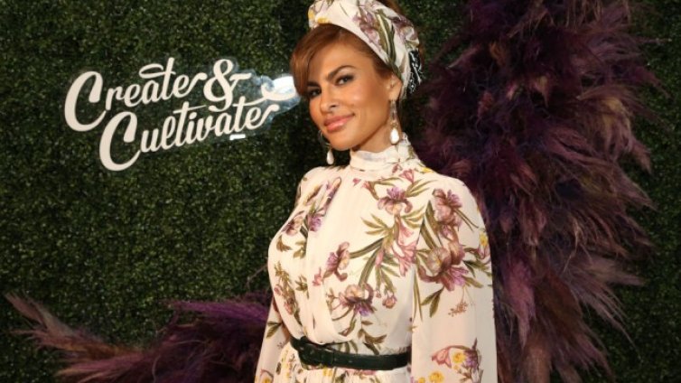 Райън Гослинг и Ева Мендес доведоха дъщерите си на Олимпиадата в Париж