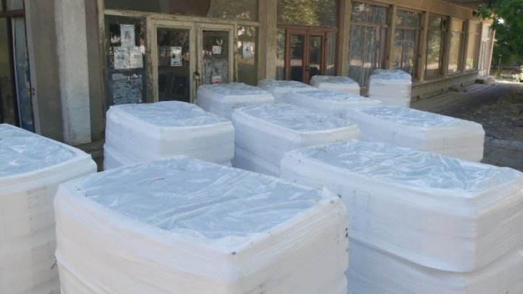 Раздават вода по списък &ndash; 30 бутилки за месец