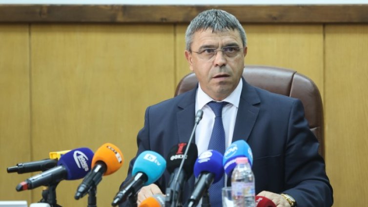 Илков: Очакваме екстрадацията на Паскал 