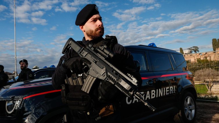 Италианските власти арестуваха лидер на клан на Камората