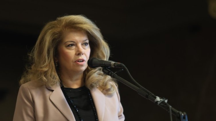 Йотова: Купуването на гласове е епидемия в България