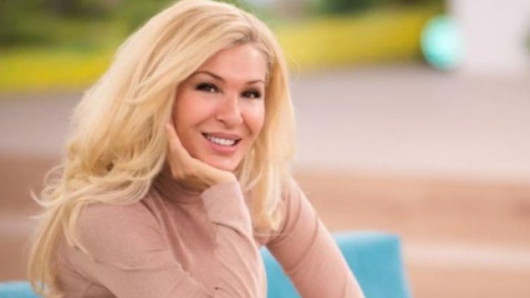 Гала стана баба, дъщеря ѝ роди момиченце