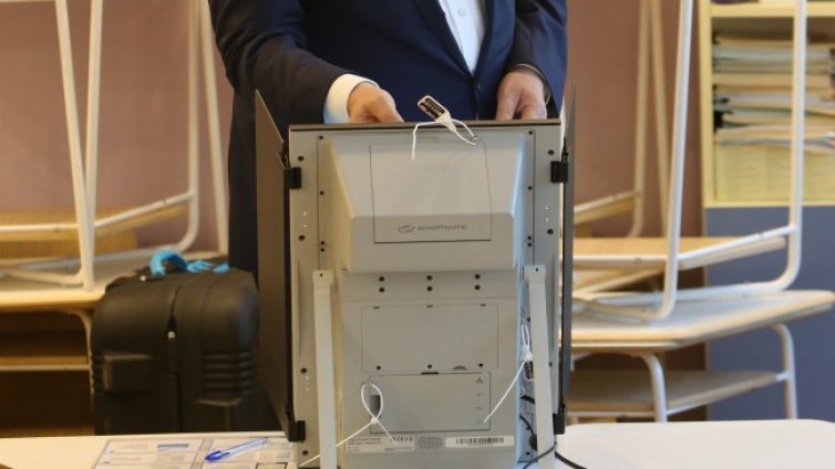 "Маркет линкс": ГЕРБ събира 24% от гласовете, ПП-ДБ &ndash; 14,1, "Възраждане" - 13,1%