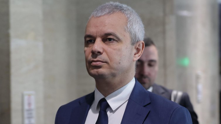 Костадинов плаши: Има опасност Иран да изстреля ракети срещу България