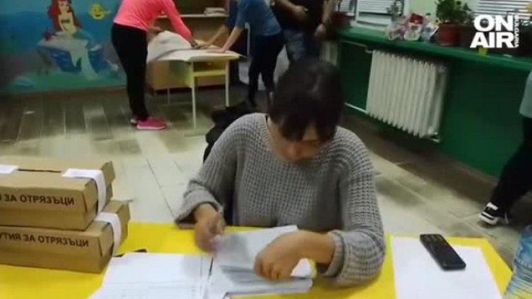 Осъдиха членове на СИК в с. Малорад за подправяне на резултати