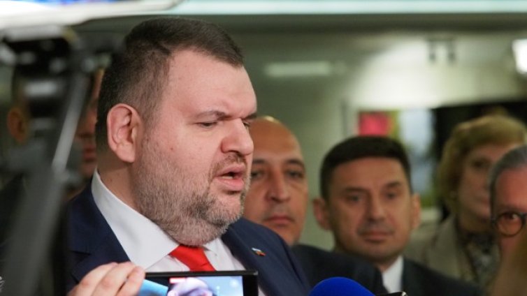 Пеевски: Пълна подкрепа за служителите на МВР и МО