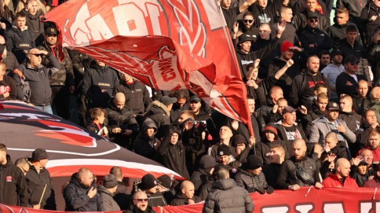 ЦСКА призова феновете да не използват пиротехника в утрешния мач
