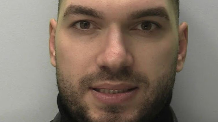 Осъдиха бивш български футболист на две години и девет месеца затвор в Англия