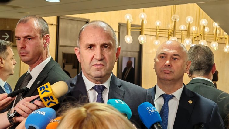 Радев пита: Как санкциите срещу Русия спомогнаха за мира