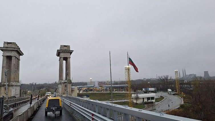Вдигат бариерата между България и Румъния в първата минута на Новата година