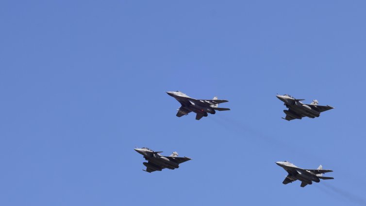 Защо следващите изтребители Dassault Rafale може да бъдат построени в Индия?