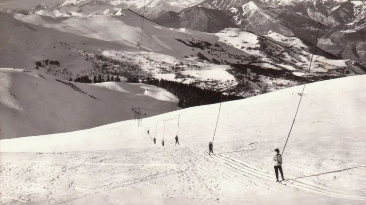 Курорти-призраци: Стотици ски писти са изоставени, природата в Алпите ги превзема