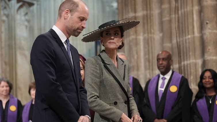 Кейт Мидълтън наруши протокола в Кентърбъри, с какво се появи?