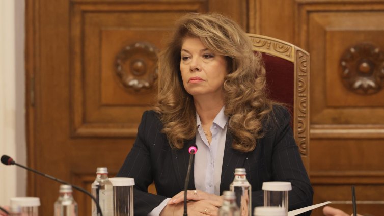 Три формации отиват на консултации при президента за служебен премиер
