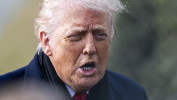 Тръмп посече 8 европейски държави с мита заради Гренландия