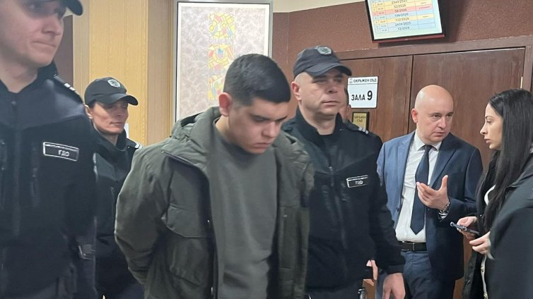 Джунейд се разкая пред съда за отнетия живот на семейство Пушкови 